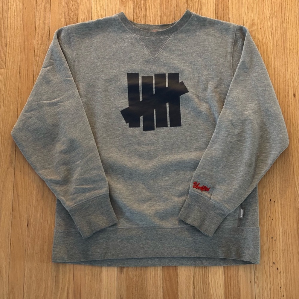 Vintage Undefeated Crewneck Sweater